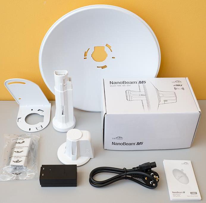 точка доступа Ubiquiti NanoBeam M5-25